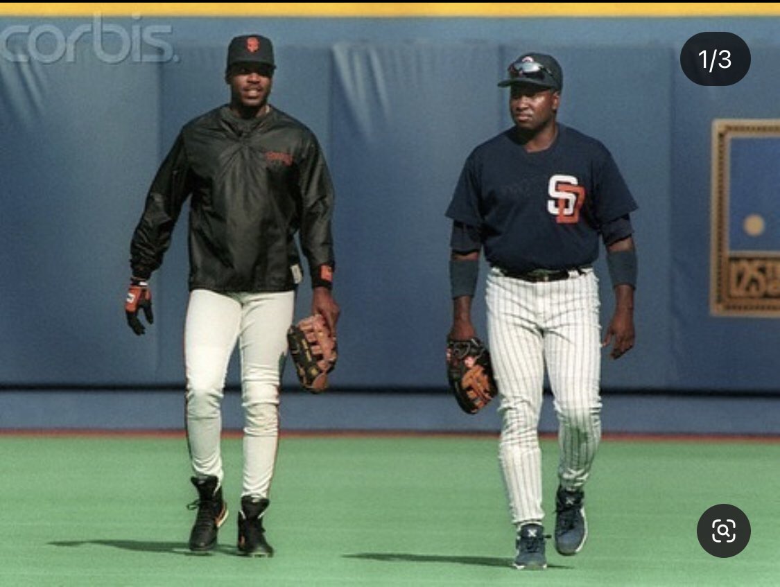 Tony Gwynn Jr. on X: One quick story about my Dad and Barry. They would  have endless debates about hitting. “Knob to the ball” & “Throwing the  barrel” was usually what sparked