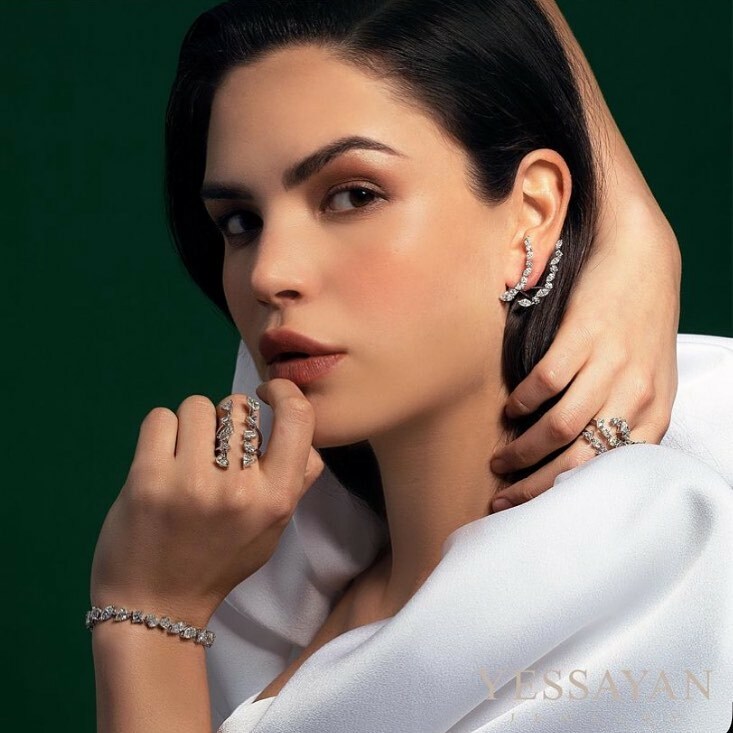 cldstyle's tweet photo. Red carpet ready ✨ @Yessayan Fine Jewelry at #CLDPR. Shown: Multi Cut Diamond Two-Row Ear Crawlers, Tennis Bracelets and Rings
#Yessayan #Luxury #FineJewelry https://t.co/4H8F3xMRYI https://t.co/toXNi1drB0