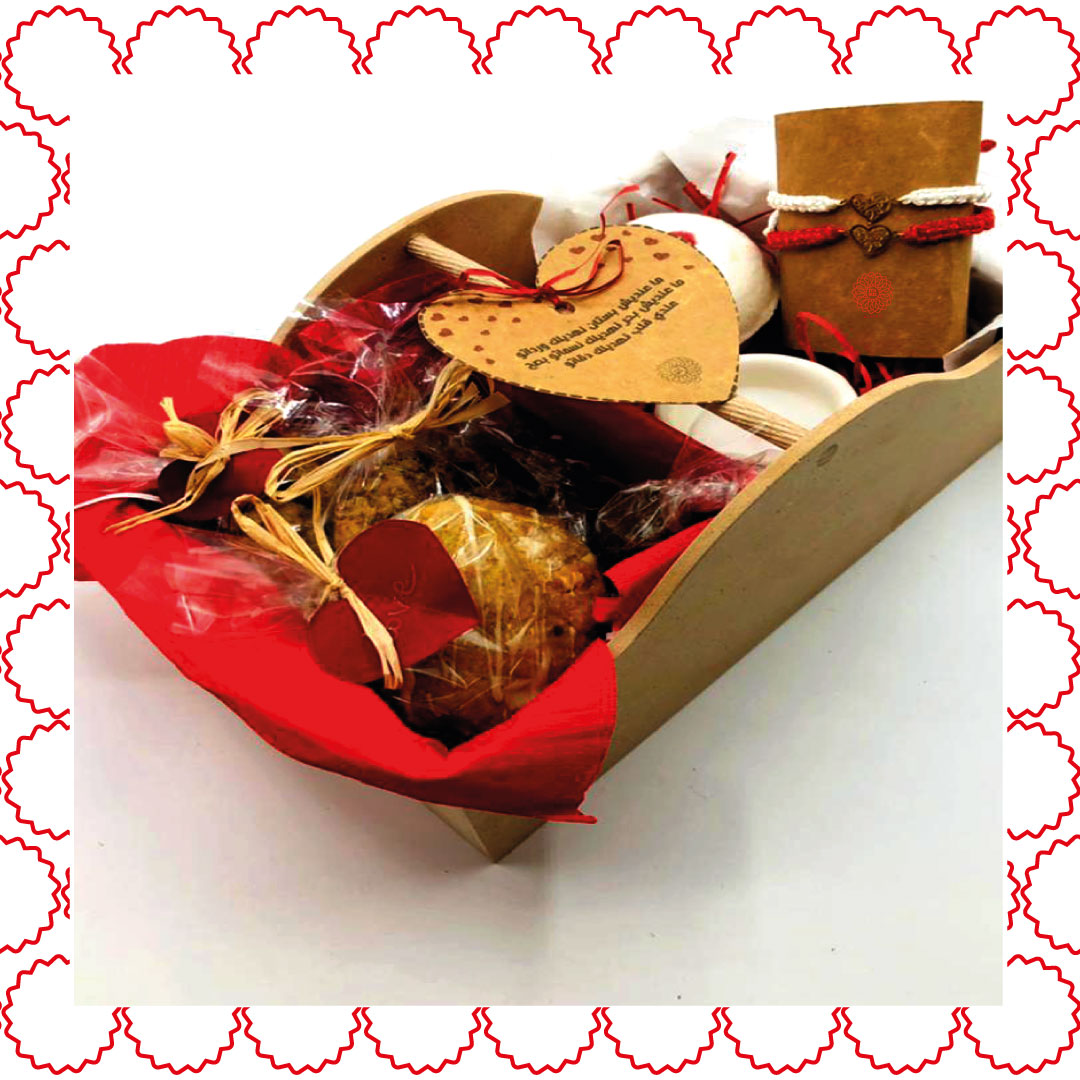 MaBoxAlger's tweet photo. Notre coffret Ryma est le cadeau parfait pour surprendre un être cher ou mieux encore, pour se faire plaisir 😍

Et vous savez quoi? La version masculine arrive bientôt !

#box #gifts #mabox #algérie #منتوج_بلادي #madeinbladi #الجزائر #artisanal #artisanat  #ecoresponsable #odd https://t.co/u16BXNh25x