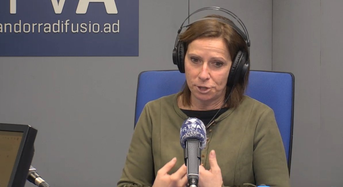 rtvandorra's tweet photo. ▶️ @ElsmatinsRNA @movlav22 
🗣️"Amb el David Murias fa temps que treballem. Vam confiar en ell plenament", diu @MireiaCodina2. 
🗣️El filòsof defineix MovLav com unes olimpíades culturals per impulsar "el moviment" dels #joves. Es tractaran diverses temàtiques i hi haurà concursos. https://t.co/lfdhHcitEN