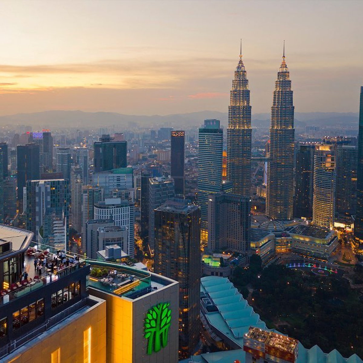 Matchless rooftop experiences await you at the secluded #BanyanTreeKualaLumpur

Discover more: banyantree.com/malaysia/kuala…