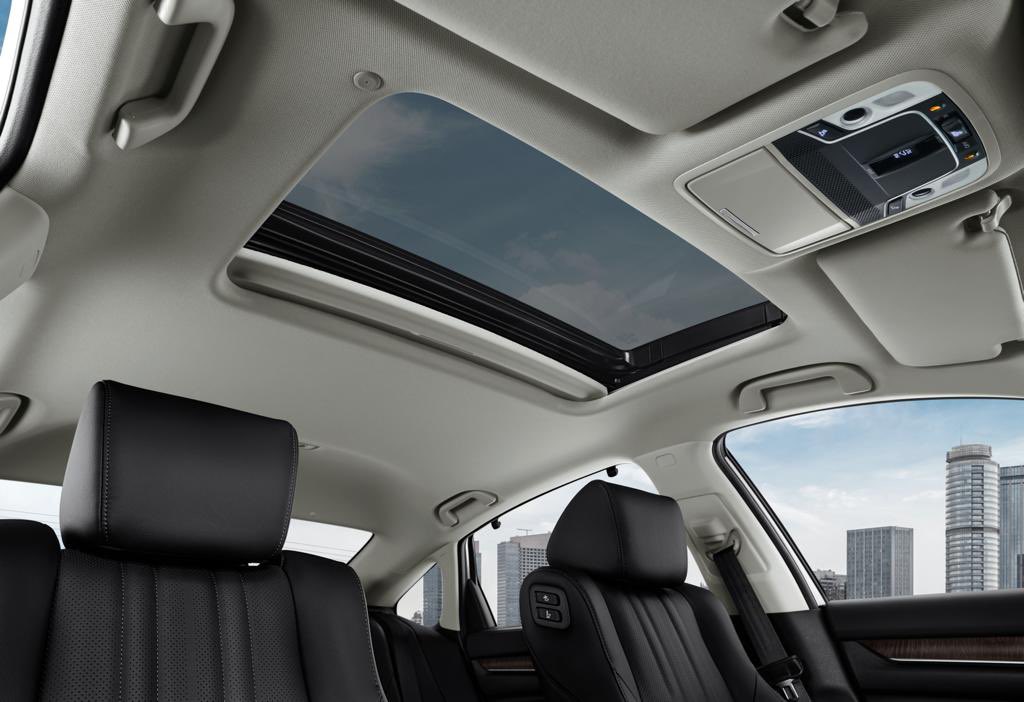 hondaisme's tweet photo. Feel the premium comfort of New Honda Accord with New Power Sunroof.
Now you can explore more new pleasures of driving with the New Honda Accord.
For more information, visit our website https://t.co/OBo5QevuKz
#Honda #Hondaisme #HondaAccord #Drivevolution https://t.co/7tkojzWQMb