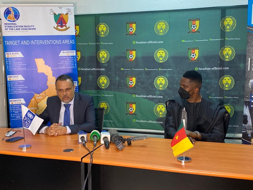 JLStalon's tweet photo. Productive meeting with @SamuelEtoo President @FecafootOfficie to discuss partnership to promote football and sports as agents for Social Cohesion &amp; Development in Cameroon - key focus on #Youth in NWSW &amp; Far North Regions #Sports4Development
@UNDPAfrica ⁦@paultasong⁩ ⁦ https://t.co/JI7NvCJu11