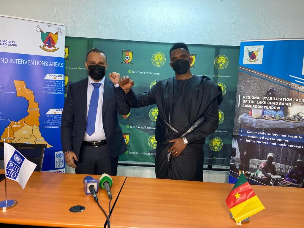 JLStalon's tweet photo. Productive meeting with @SamuelEtoo President @FecafootOfficie to discuss partnership to promote football and sports as agents for Social Cohesion &amp; Development in Cameroon - key focus on #Youth in NWSW &amp; Far North Regions #Sports4Development
@UNDPAfrica ⁦@paultasong⁩ ⁦ https://t.co/JI7NvCJu11
