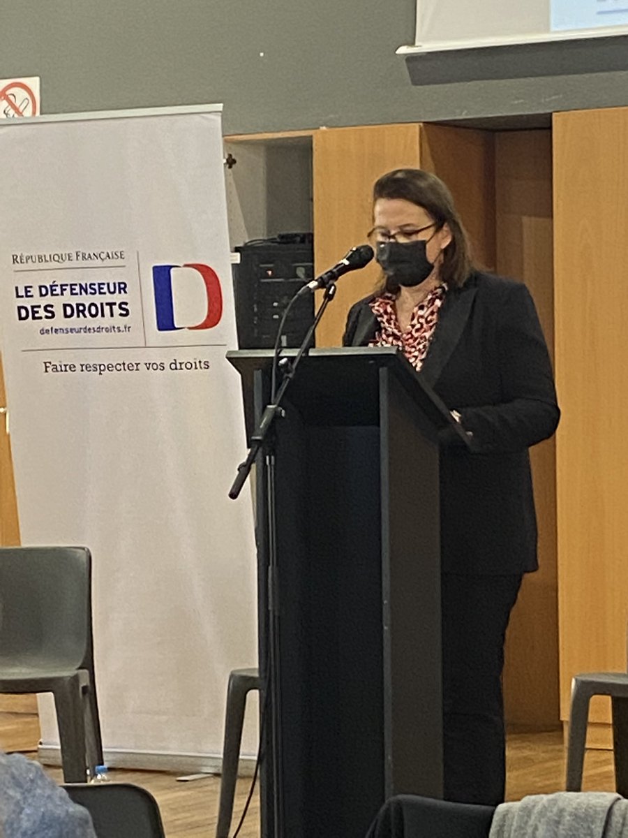 ponau's tweet photo. 14e Baromètre de la discrimination à l’embauche présenté hier par @clairehedon @Defenseurdroits à #Toulouse. Un sujet grave porté avec le @medef. Encore de nombreuses attitudes détestables et illégales, mais des actions fortes dans les #entreprises. #oncontinuelecombat https://t.co/IuwIUFXHW8