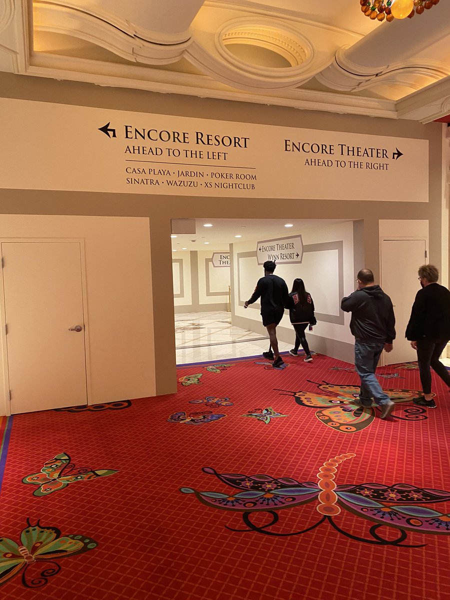 bobzanengo's tweet photo. @VitalVegas I feel like I missed some news. Any idea what’s going on with the tunnel that’s been built between Wynn and Encore? https://t.co/bBEljel9dk