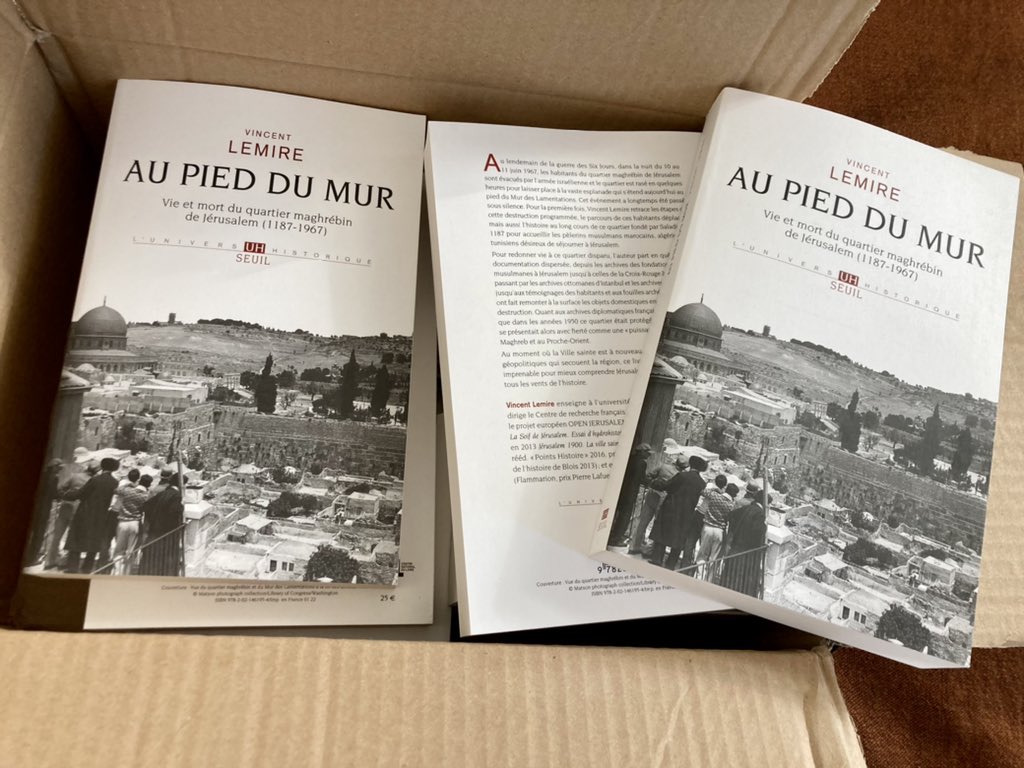 ✨💥📚 Bien imprimé, bien arrivé, en librairie ce vendredi, et moi en France jusqu’au 6 février pour rencontrer journalistes &amp; lecteurs #Outcome ;-)) seuil.com/ouvrage/au-pie…