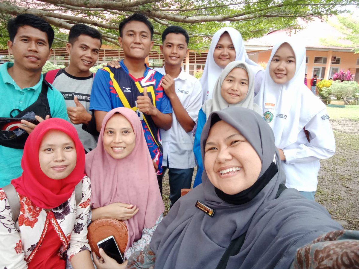 nitramonicasari's tweet photo. Umur gak jauh beda lah yaa 🤭🤭 https://t.co/B16GQ23nUk