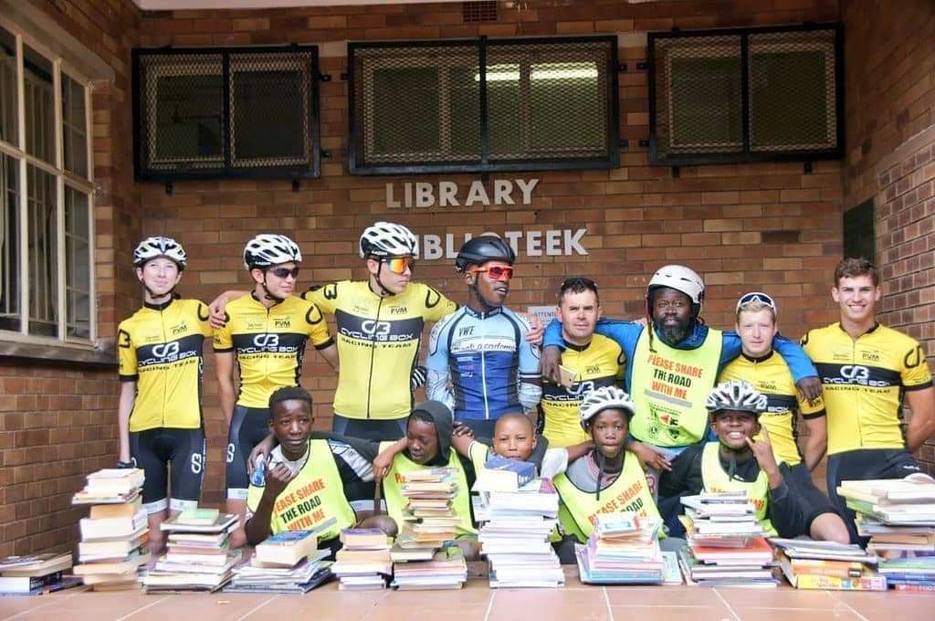 book_ibhoni's tweet photo. EVENT NEWS :

Tour De Libraries 2022
A group ride with a purpose

This year's theme is : Children's Right To Education
--------
*19th March 2022
🚴🏿‍♂️ 30km-ish.
Donating 📚 in Soweto. 

*21 March 2022
🚴🏿‍♂️65km
Soweto to Sharpville

More details to follow soon #ShovaNeBookIbhoni https://t.co/j1fFXZWiqK