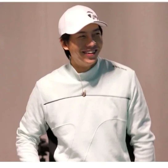 TriantafylliaLk's tweet photo. Lee Seung Gi Team Up 072 S2 Ep 11 Stills 2 posted by sbs golf
#LeeSeungGi #이승기 #teamup72 https://t.co/O84v8xcNYn