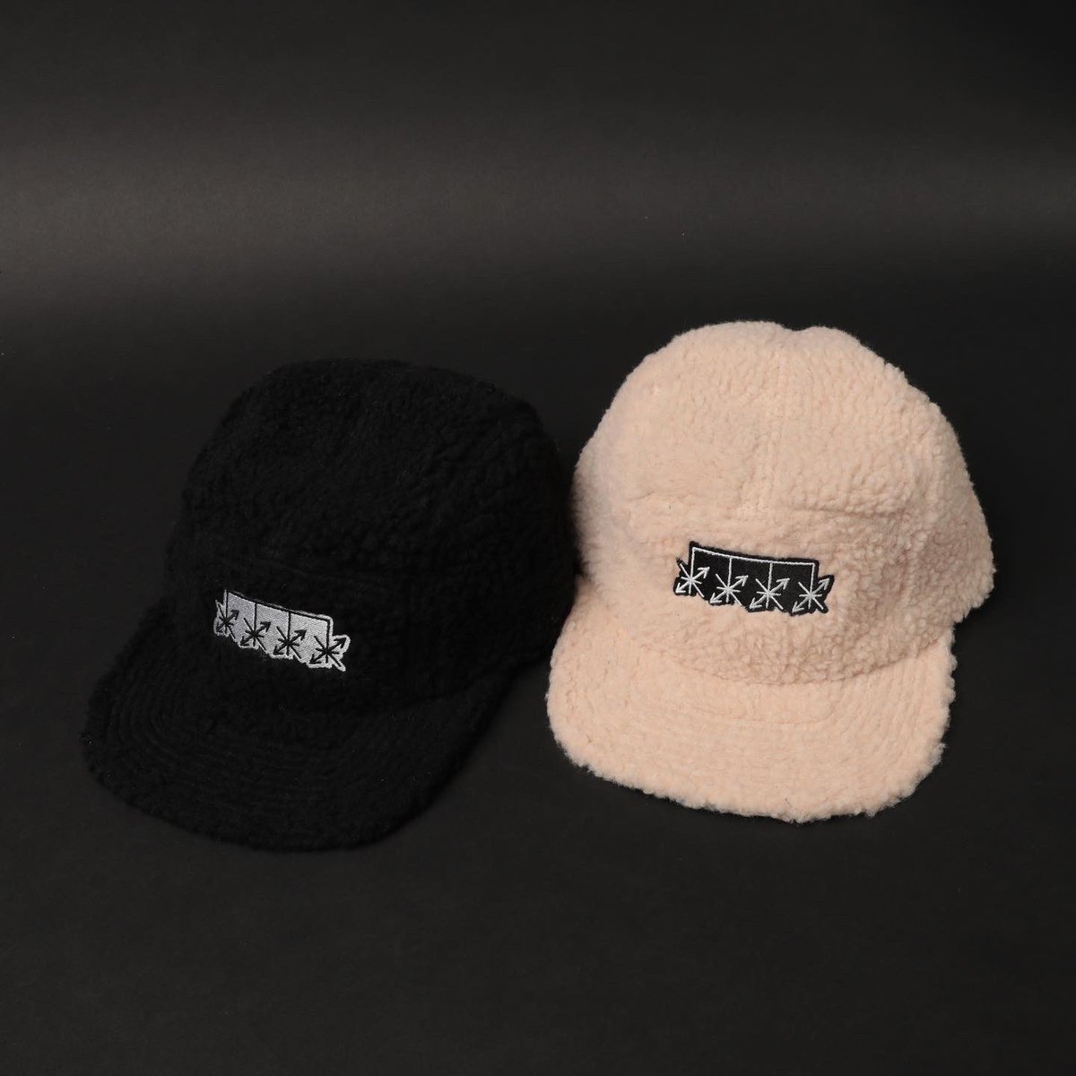 tears_of_swan's tweet photo. TEARS OF SWAN-NOTE LOGO BOA CAP、再入荷になります!!
本日から店頭、official webshopにてオーダー開始ですので宜しくお願い致します😊🏬💻

https://t.co/FIpa4f6KT8
(2月下旬発送開始)

@tears_of_swan 
#tearsofswan 
#boacap
#logocap
#cap
#ボアキャップ
#ロゴキャップ
#キャップ https://t.co/hHixSb64b3