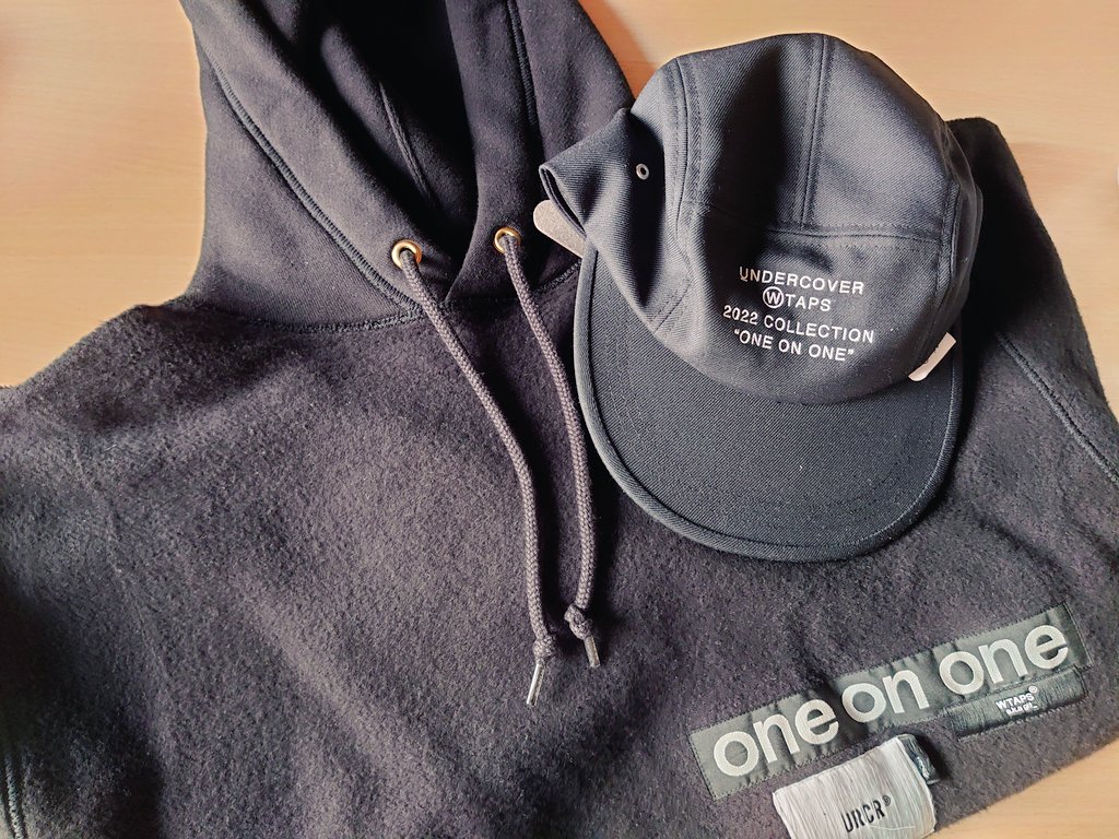 bornslippy_nuxx's tweet photo. #undercover 
#wtaps
#collaboration 
#oneonone
#hoodie
#jetcap
#アンダーカバー
#ダブルタップス
ジャケットもカッコ良かったけどパーカーも良い感じでした。
キャップは被りこなすのが難しい形でちょっと残念。
以前購入した形の方が良かった。 https://t.co/XNNthmkHMg