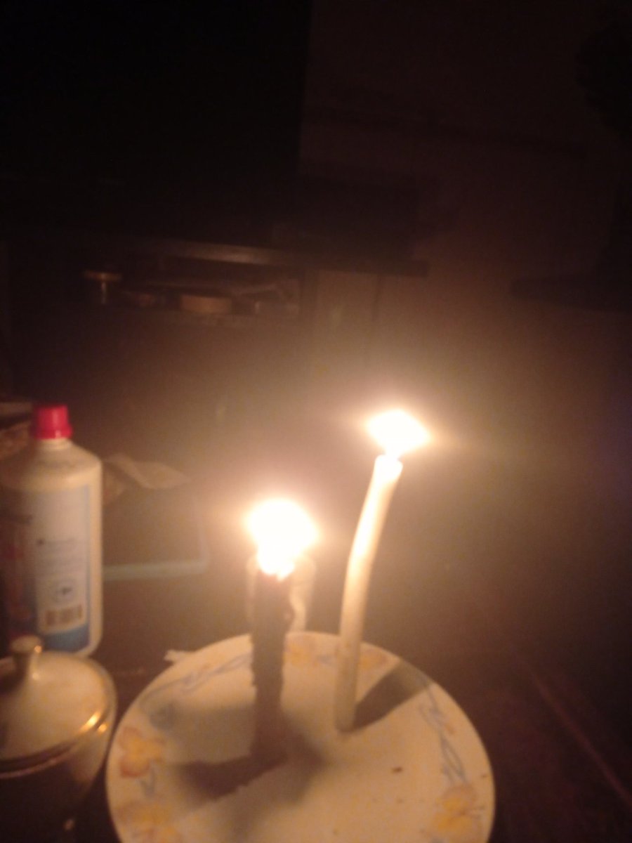 areccomaria1122's tweet photo. EDESUR DE NUEVO todos los días corta la luz no hay descanso https://t.co/FO5sIuEzuf