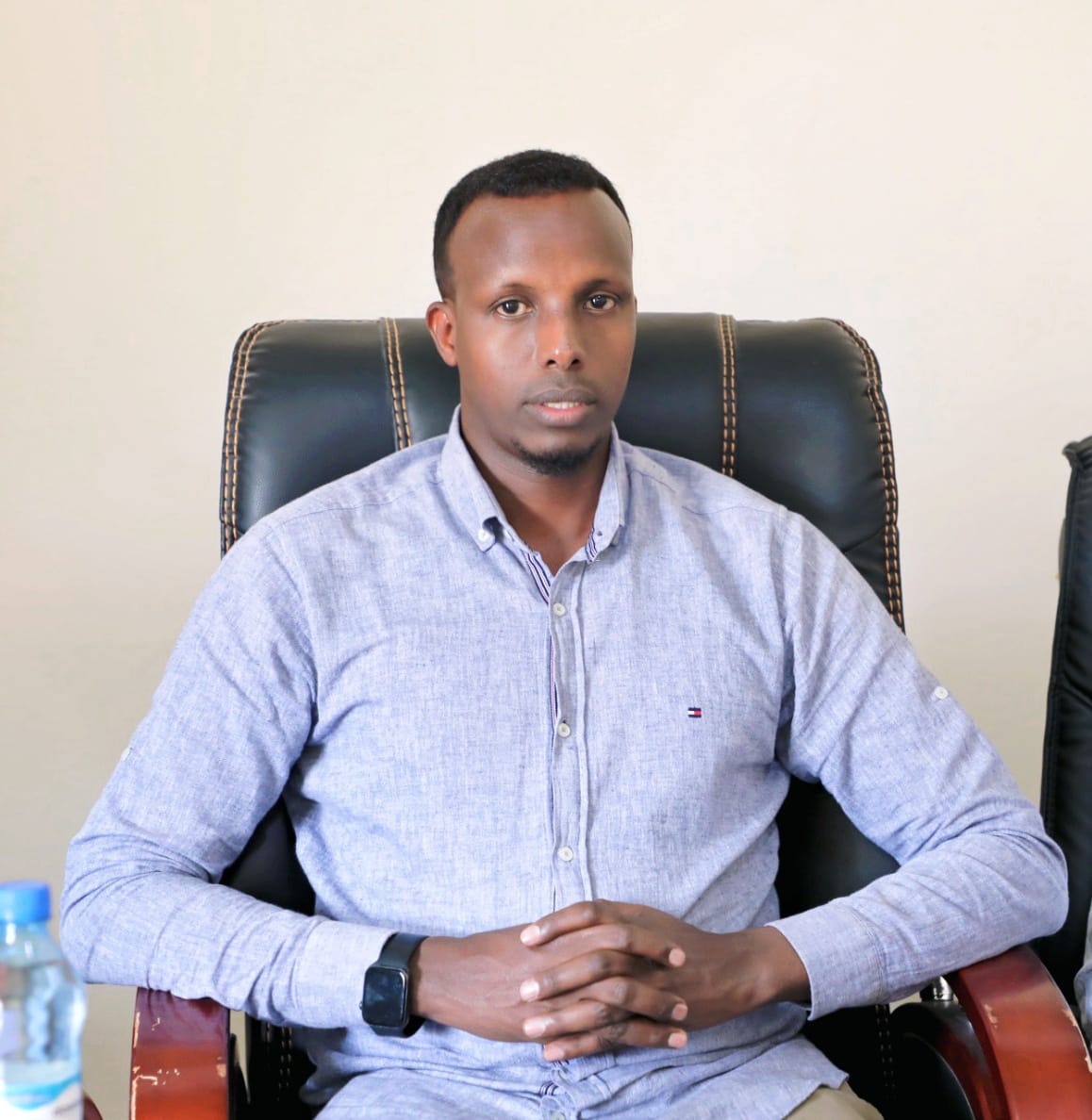BRED_BRA's tweet photo. Acting Director General, had held an essential meeting with Deputy Chairpersons of District Social Affairs; (Wadajir, Kahda, Dharkenley &amp;Waberi)and western REO staff, to discuss on how to develop mutual responsibilities towards development &amp; quality assurance of education sector. https://t.co/X69ZzkmQhy