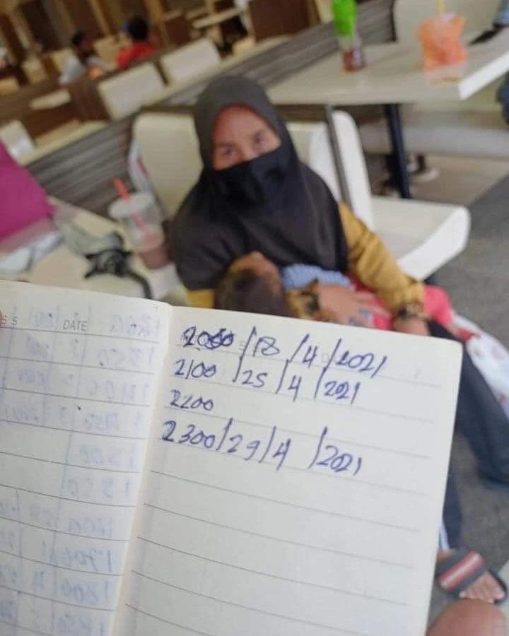 SenawangTV's tweet photo. Kadang niat memang nak membantu, kesihan tengok dengan keadaan pegang anak. 

Tapi kalau macam ni punya gaya boleh collect sampai dekat 2k, naiya pak karim yang bagi sedekah lagi miskin.

📍Pasar Tani Ampangan, Nismilan https://t.co/uhG19fkc02