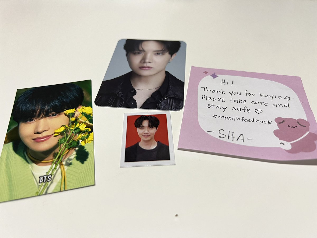 Jazzy5277's tweet photo. Received!! @4oclockbesties Thank you sm๐๐๐ฅฐ
#moonbfeedback https://t.co/QyFULXV2jM