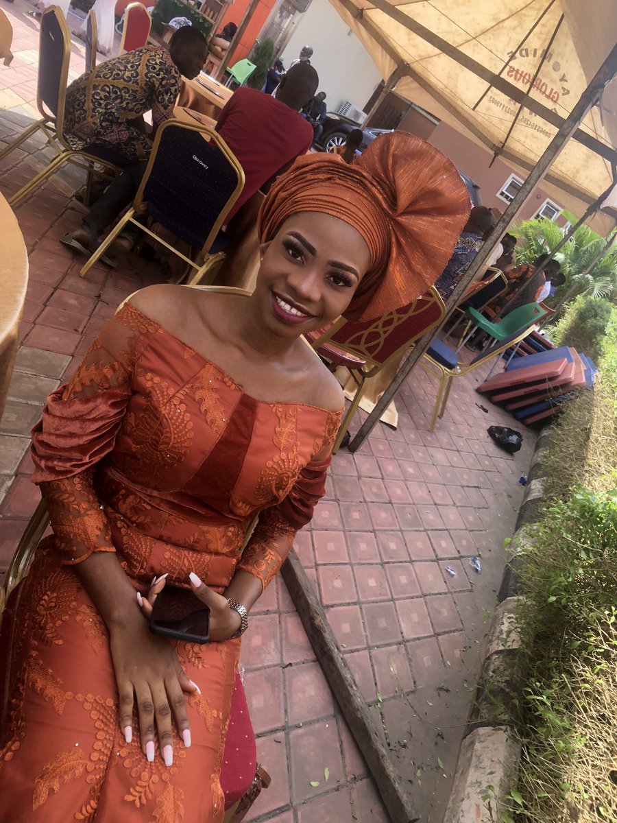 houseoffreyaltd's tweet photo. More of my work. 
I’m an amazing makeup artist looking to get more glam gigs. 
Kindly retweet 🙏 https://t.co/ZJ1MfC6MC5