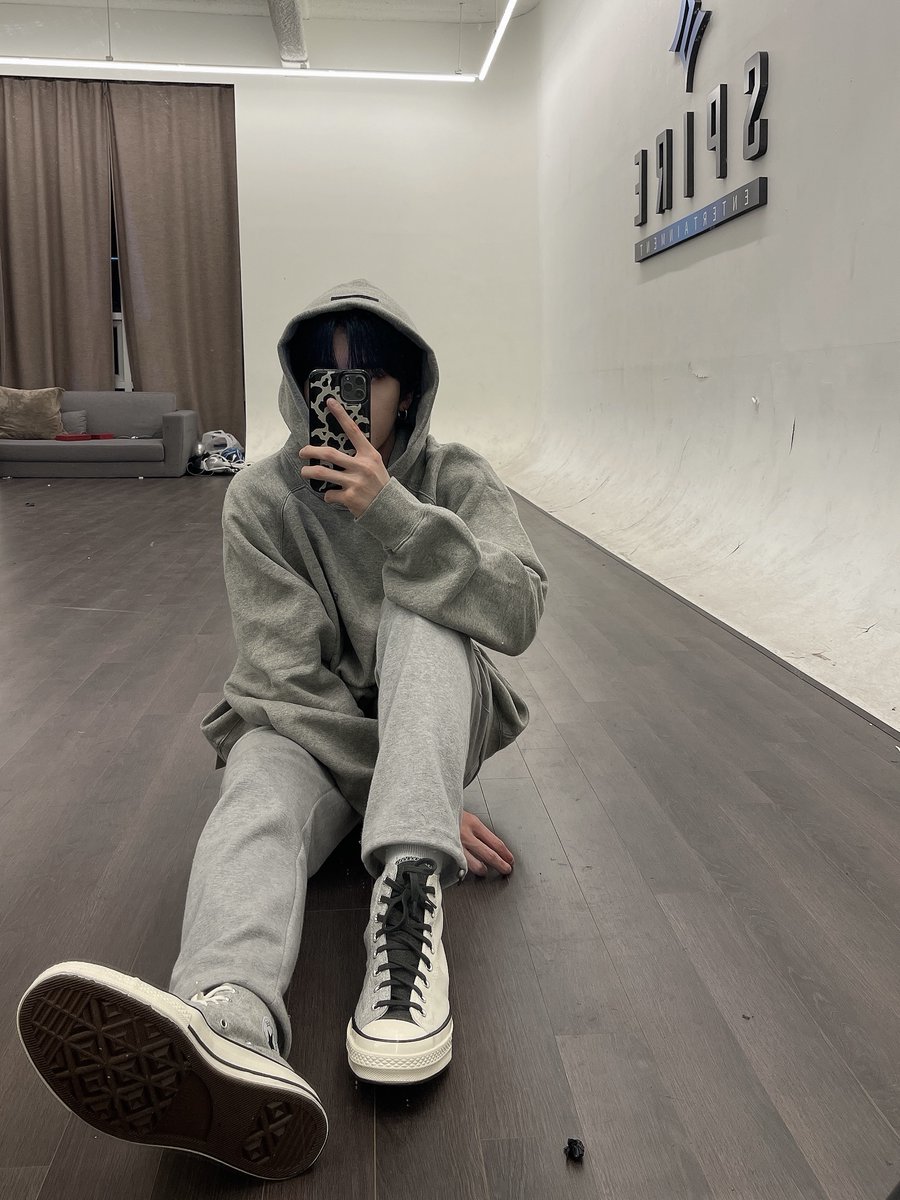 OmegaX_members's tweet photo. [#OX]

🤍오늘 하루 다들 수고 많았어 !

#OMEGA_X #오메가엑스 #정훈 https://t.co/RBPSwjpQlA
