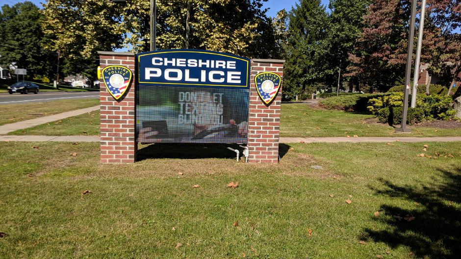 Record_Journal's tweet photo. Cheshire police investigating catalytic converter thefts from school parking lots https://t.co/7OrRqn0zsB https://t.co/M469IAnh68