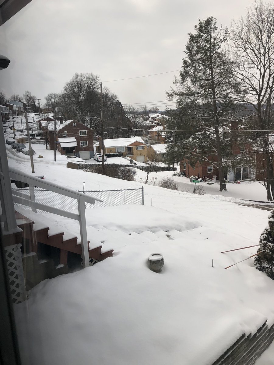missmariamac's tweet photo. @Pgh311 I submitted service request 601520. Please have someone plow our road on the dead end on Yale drive x Queenston. https://t.co/bY57dYRNoL