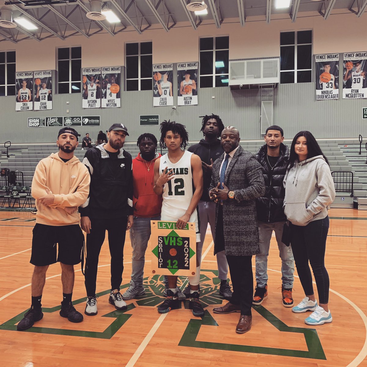 TaylorGame21's tweet photo. life zoomin’, senior night for my brother  @nolimitzay_2 ♾❤️ https://t.co/ZpnolLxP3f