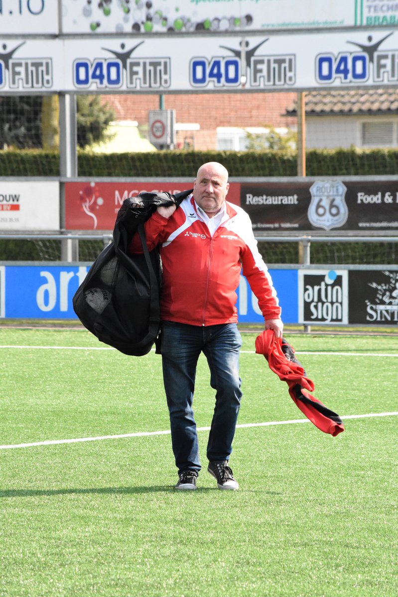 vvgoes's tweet photo. Clubicoon Hans Wisse overleden. https://t.co/AeJZN3IepG https://t.co/fVbPUK7YSS
