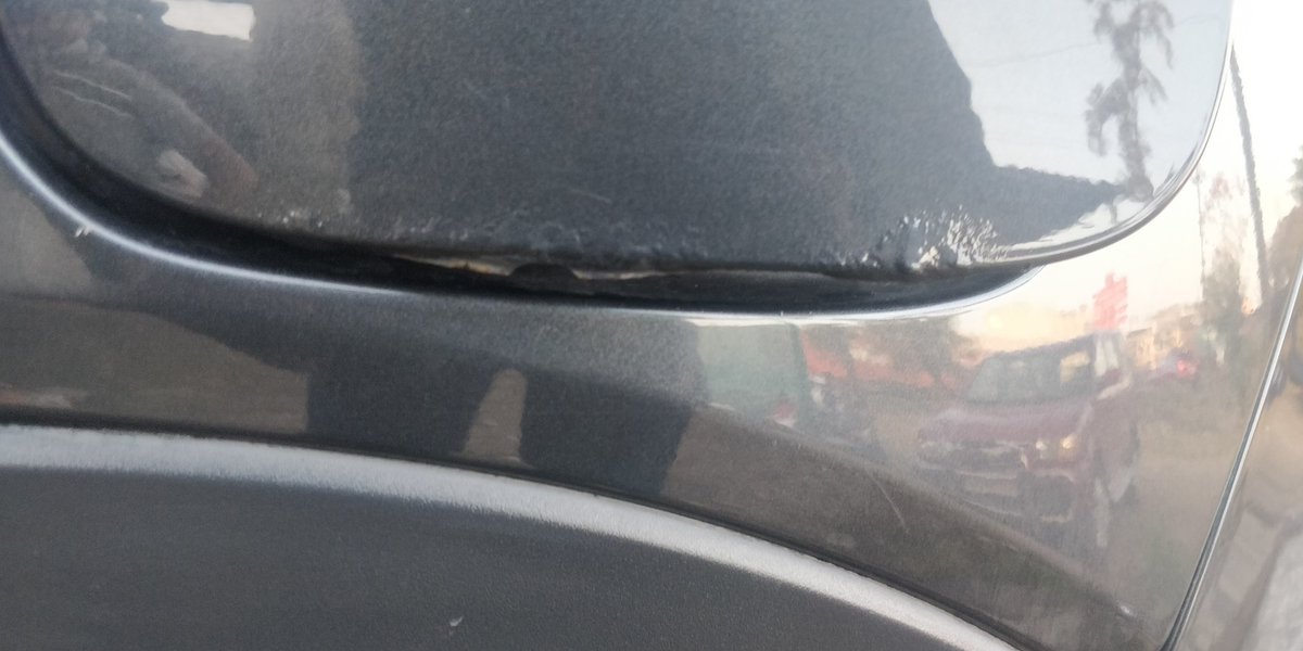87Naik's tweet photo. Poor paint quality by @TataMotors..its only been 3 years and paint started peeling off and rusting start on the panels..Really disappointed..@TataMotors @TataMotors_Cars @RNTata2000 https://t.co/s0Jz2prI8h