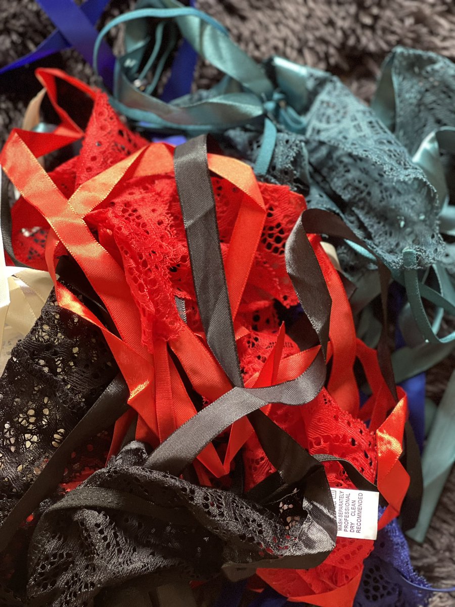 NeontleM's tweet photo. I am not resting! And it shall all make sense one day 🥺🙏🏽 

One more project loading 🥺 my newest baby @io_intimateone 😍

Please follow our pages 🙏🏽 https://t.co/AklzhaM54J