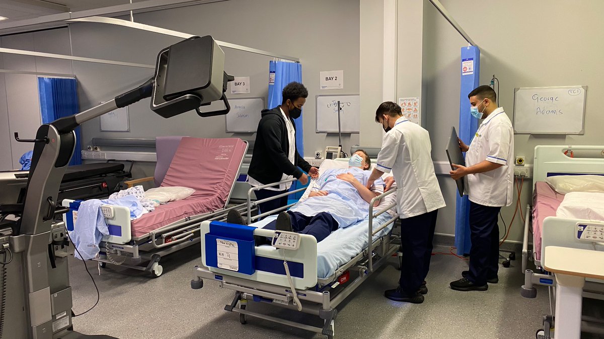 Jane ๐ค๐ง ๐ (@xraydolly) on Twitter photo Great morning of mobile CXR simulation with first year <a href="/UoDDiagnosticI1/">UoD_DiagnosticImaging ๐</a> students @FujifilmMedUK <a href="/DerbyUni/">University of Derby</a> Great morning of mobile CXR simulation with first year <a href="/UoDDiagnosticI1/">UoD_DiagnosticImaging ๐</a> students @FujifilmMedUK <a href="/DerbyUni/">University of Derby</a>