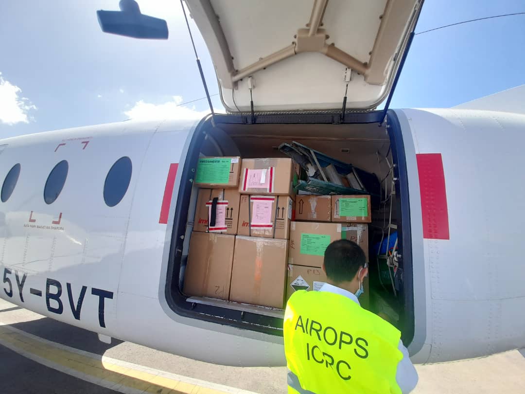 ICRC's tweet photo. Update: We’ve just delivered lifesaving medical supplies into Mekelle, #Tigray, for the first time since September.

We work on organizing other flights carrying medical assistance in the coming days and weeks. https://t.co/Epdox5FEEn