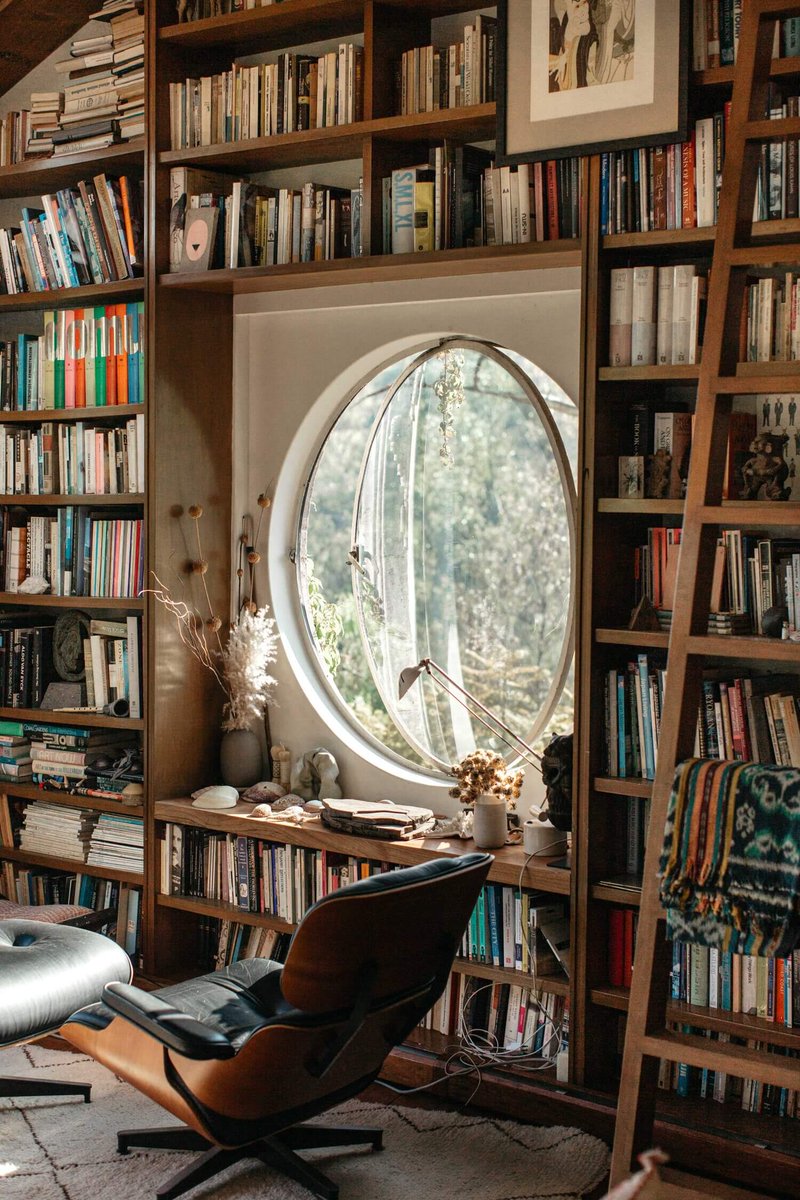 LibreriaNaranjo's tweet photo. 📚 ¿Café, libro y este rincón? ☕ https://t.co/ZE3RRFBeop