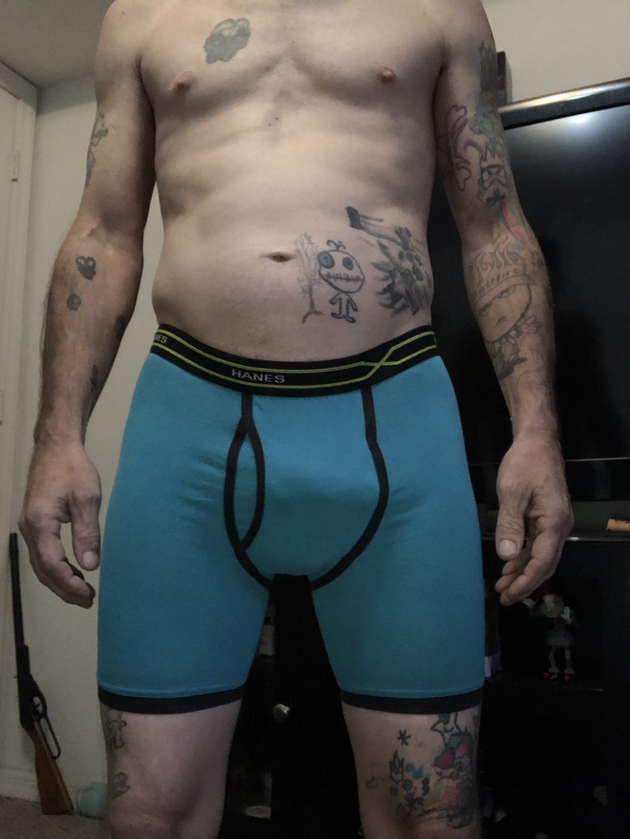 rainbosk8er's tweet photo. Boxers or briefs? https://t.co/akGa40ebem