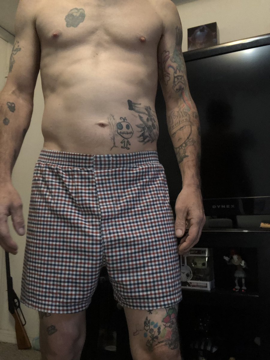 rainbosk8er's tweet photo. Boxers or briefs? https://t.co/akGa40ebem