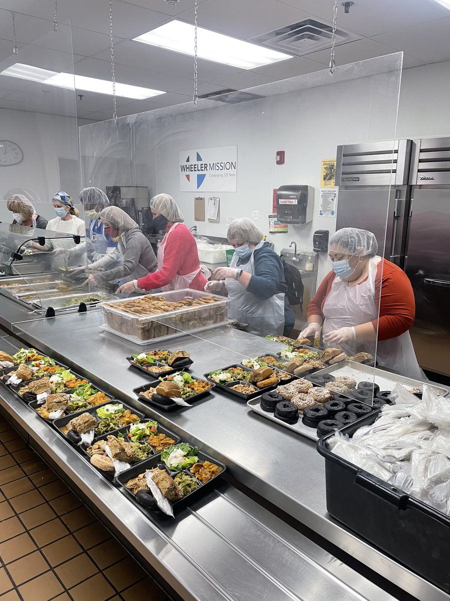 TotalR's tweet photo. Last month, our team had the wonderful opportunity to serve lunch at Wheeler Mission before the holidays. Thank you to Wheeler Mission for allowing our team to come out and help! #WinDaily #TRNation #TrustThatBuilds #Kustom https://t.co/YyXvN2inkd