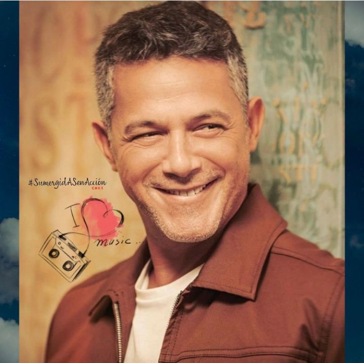 Comenzando a disfrutar de este día,con esa sonrisa de niño bueno😁💙
<a href="/AlejandroSanz/">Alejandro Sanz</a> 
@Clubmesumerjo_chile 
#SANZ 
#MeSumerjoChile #SumergidASenAcción
#FaMs #FaMsanz