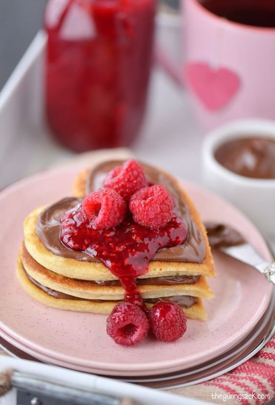 _BunnyKisses's tweet photo. ❤️shaped🥞 https://t.co/lEuhmCEv18