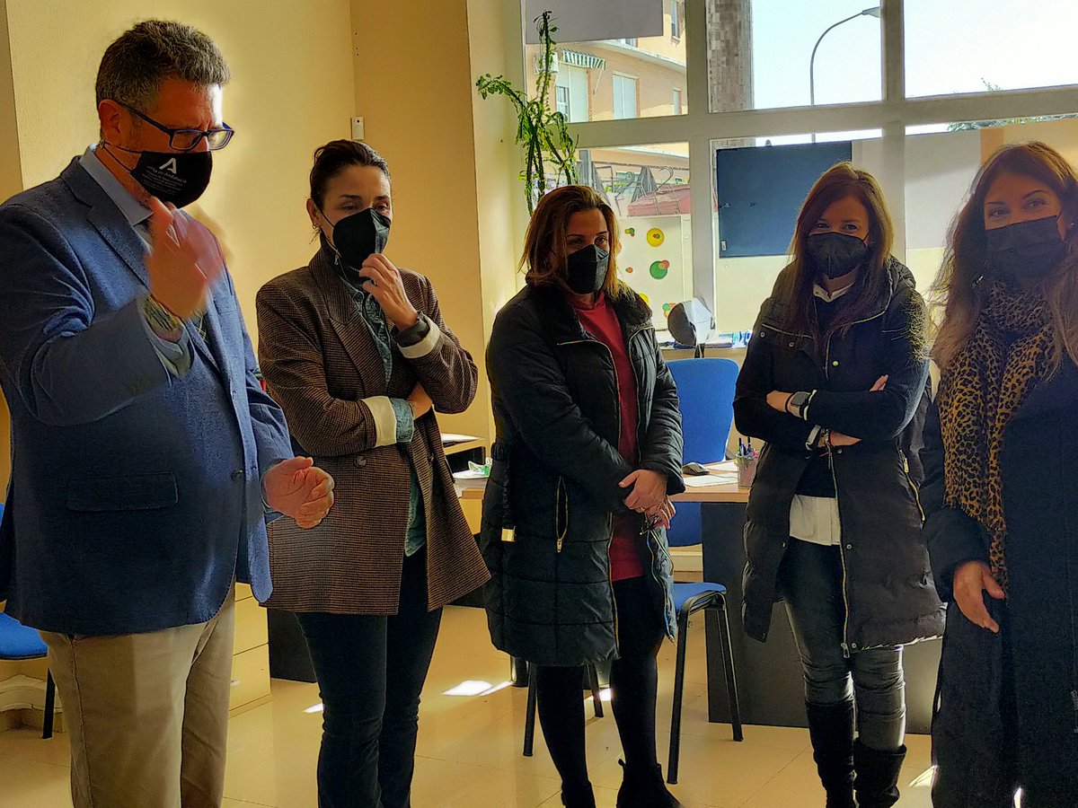 plenaiandalucia's tweet photo. Nuestra sede de Huelva ha recibido hoy la visita de Manuel Antonio Conde, delegado territorial en Huelva de @IgualdadAND.
Matías Rodríguez, delegado provincial de Plena Andalucía y José Manuel Moreno, gerente de #aspromin han acompañado a Cinta Ruiz y profesionales de la oficina https://t.co/48BXfxrD9v