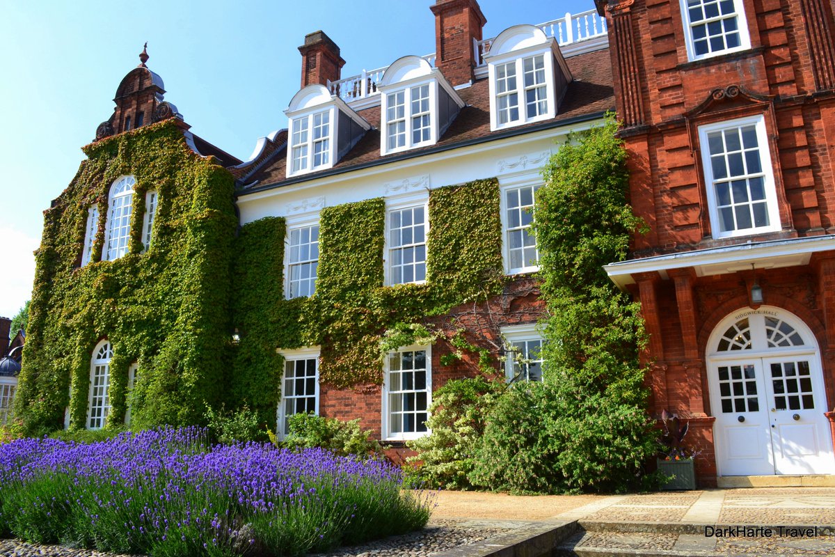 MHS6thForm's tweet photo. Huge congrats to @MHS6thForm year 13 students Sophie J & Colin D who have received offers to read #Mathematics & #Classics respectively @Cambridge_Uni @Newnham_College & @UniofOxford @ChCh_Oxford #oxbridge #ofstedoutstanding #6thform https://t.co/Yk897wx2ze