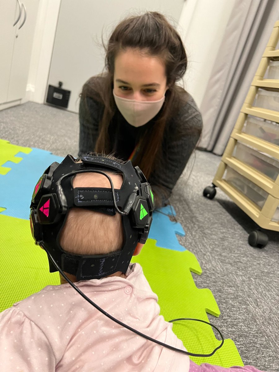 BabyPaL_Lab's tweet photo. Look at @elliesarahsmit3 go! The BabyPaL Team are looking for 5-13-month-old inquisitive Little Scientists to play some learning games in a new project starting very soon!

Know someone who might be interested? Please share widely 😊 https://t.co/3SFp8rJuTD