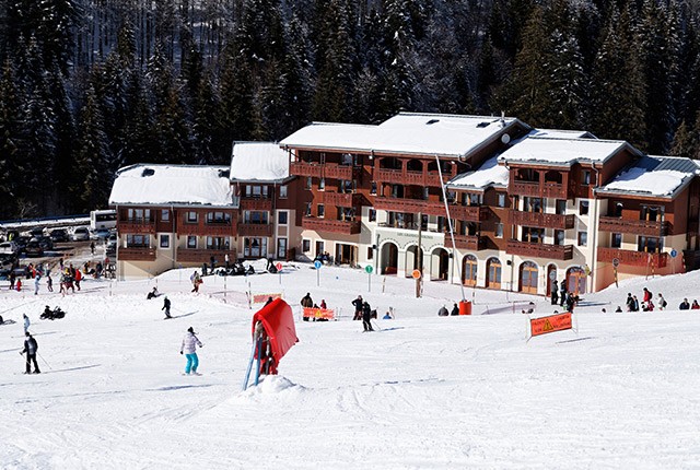 SkiinfoFrance's tweet photo. Vosges : @Visit_LaBresse et @OTGerardmer. Deux stations de ski que vous aimez beaucoup.😉
Un comparatif sur des critères d’ordre pratique :
sur #Skiinfo #Magazine #digital
https://t.co/ZTuyIEWiAV https://t.co/hnXkgwpvhp