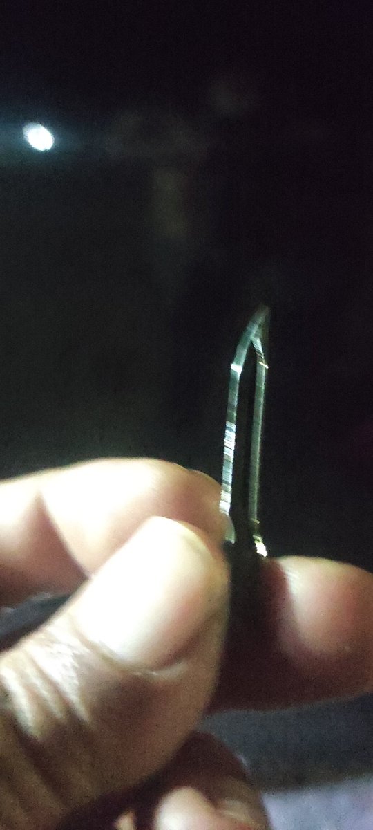 konake23's tweet photo. Sudah kedua kali ini kena "Paku Setan" di sekitar Gunung Putri - Bojong Nangka Sanding.. Bagi yang pulang malam kusarankan hati2.. https://t.co/7lFl1m0fm1