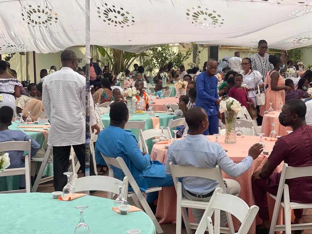 BenjaminAkakpo3's tweet photo. I opened my #MCAccount for the year on January 22, 2022. The numbers are aligning! Looks like this year's gonna align too - to the Great Glory of our Father in Heaven!

It was #Fantabulous at D&amp;G's (not Dolce &amp; Gabbana😜) wedding!

#ItsAnotherOne! 
#MCMilestones
#MC4Life
#OnGod! https://t.co/OHeBELVvUY