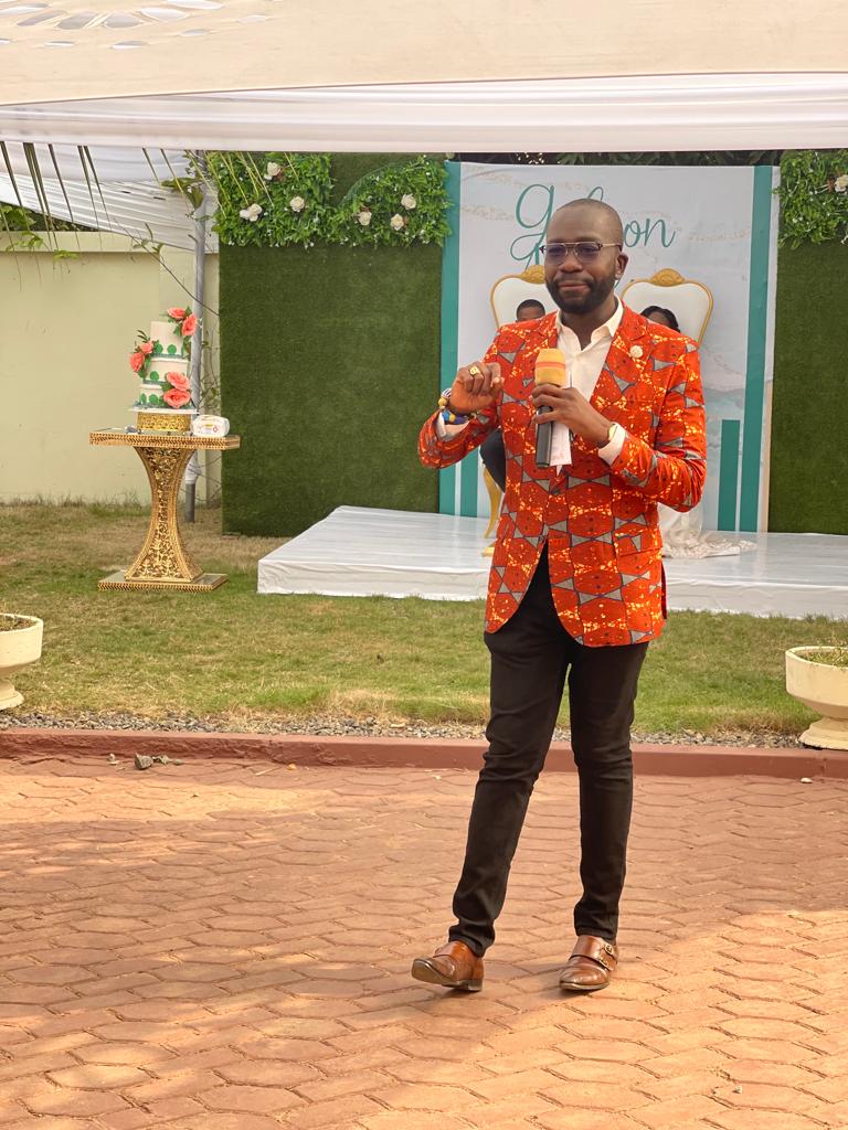 BenjaminAkakpo3's tweet photo. I opened my #MCAccount for the year on January 22, 2022. The numbers are aligning! Looks like this year's gonna align too - to the Great Glory of our Father in Heaven!

It was #Fantabulous at D&amp;G's (not Dolce &amp; Gabbana😜) wedding!

#ItsAnotherOne! 
#MCMilestones
#MC4Life
#OnGod! https://t.co/OHeBELVvUY