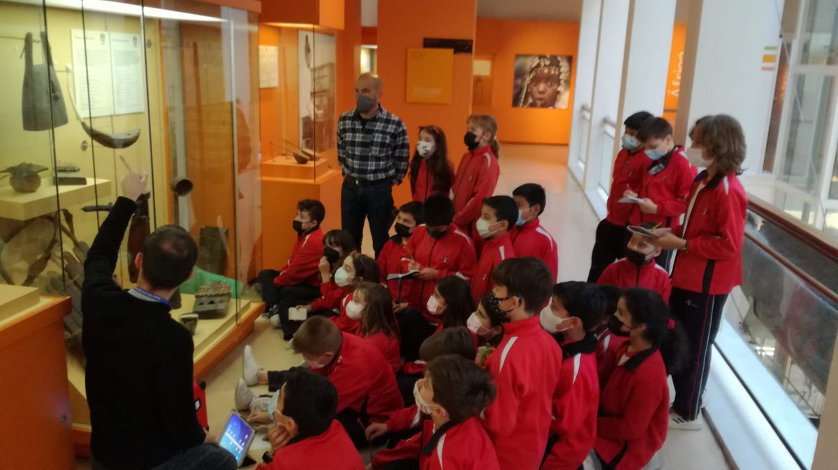 vmh_feye's tweet photo. Los alumnos de 4° de #Primaria han visitado hoy el Museo Antropológico dentro del proyecto "Viaja con nosotros a mil y un lugar" #vmhFEyE #colegiosFEyE #excursionescolar https://t.co/0lMeLvkINX