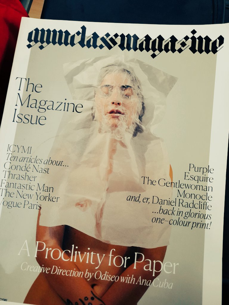 doublenegativeL's tweet photo. I keep all my magazines, bringing a few vintage (and gone but not forgotten) issues into uni today for 'show and tell' - shout out to @OOF_Magazine @ArtMonthly @galdemzine @itsnicethat #printedpages @sebemina @guideguardian @LoudAndQuietMag @gymclassmagazin @elementumjournl etc๐ค https://t.co/dUWAfRykn8