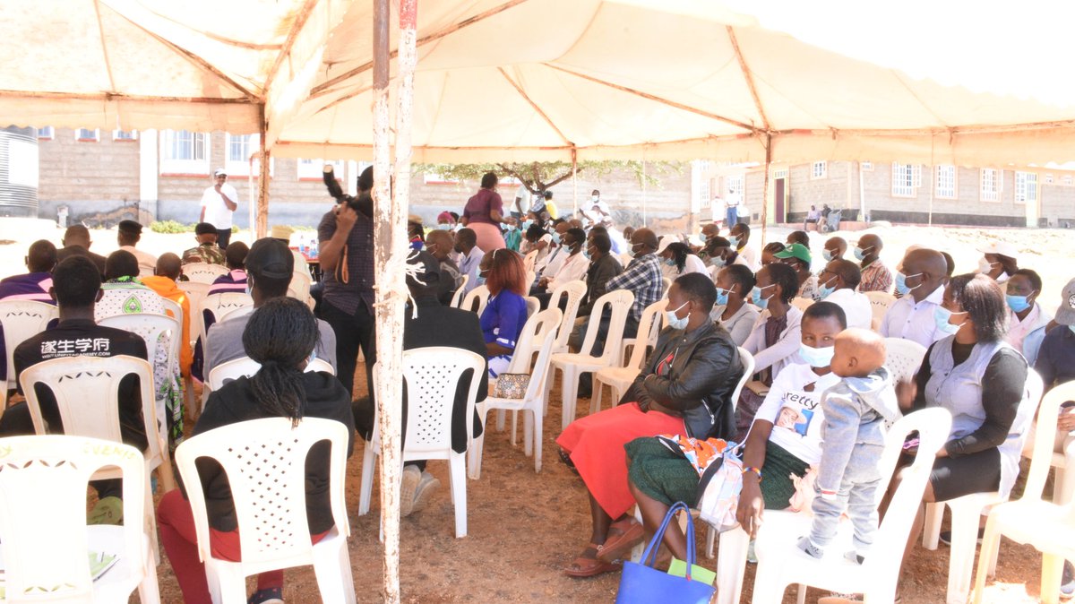 Laikipia_health's tweet photo. Locals at LHS #DolDol engage with the leadership of the @LaikipiaCountyG at a Public engagement about health care and allied governance issues
#laikipiaonthemove
#laikipiahealthservice https://t.co/WVEG4MXKm6