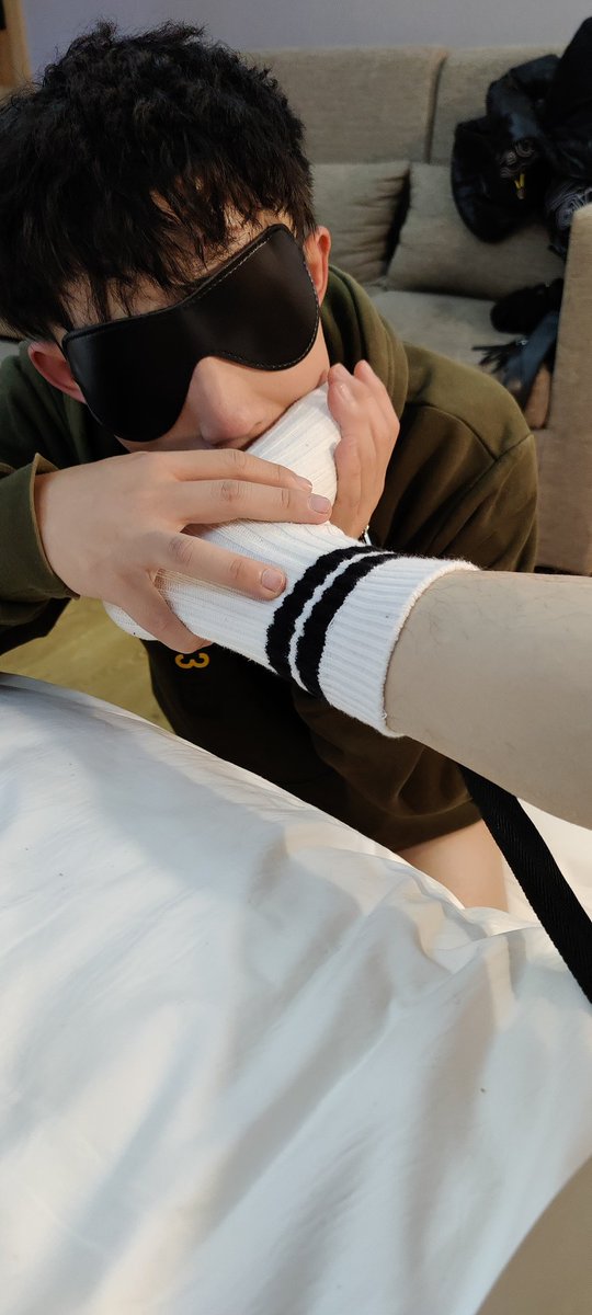 cdqqboy's tweet photo. 高三的小弟弟，说要做我的仆人，，我接了 https://t.co/gnARJziSSe