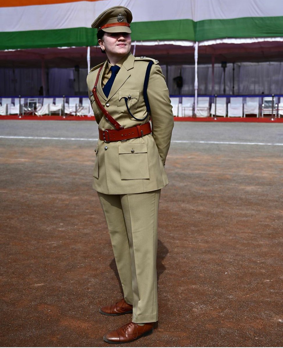 MantoshSahani20's tweet photo. गणतंत्र दिवस की हार्दिक शुभकामनाएं🙏
#RepublicDay2022
#ankitasharmaips https://t.co/UzRaTRNlJP
