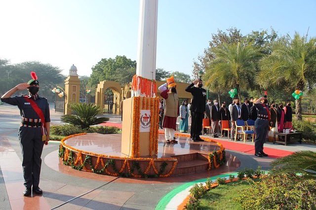 GKPrabhu_MIT's tweet photo. 73rd Republic Day Celebration at Manipal University Jaipur (MUJ)

Happy Republic Day.... https://t.co/KWuhA7hkM5