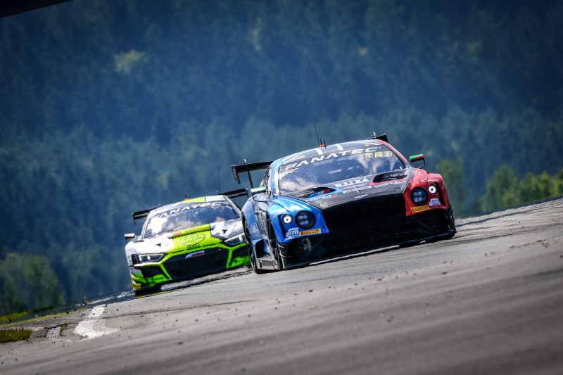 🚨 Paraplegic racer Nigel Bailly will campaign a specially modified Bentley for <a href="/CMR_racing/">CMR - Classic and Modern Racing</a> this season 🏁

➡️ gt-world-challenge-europe.com/news/2227

#GTWorldChEu